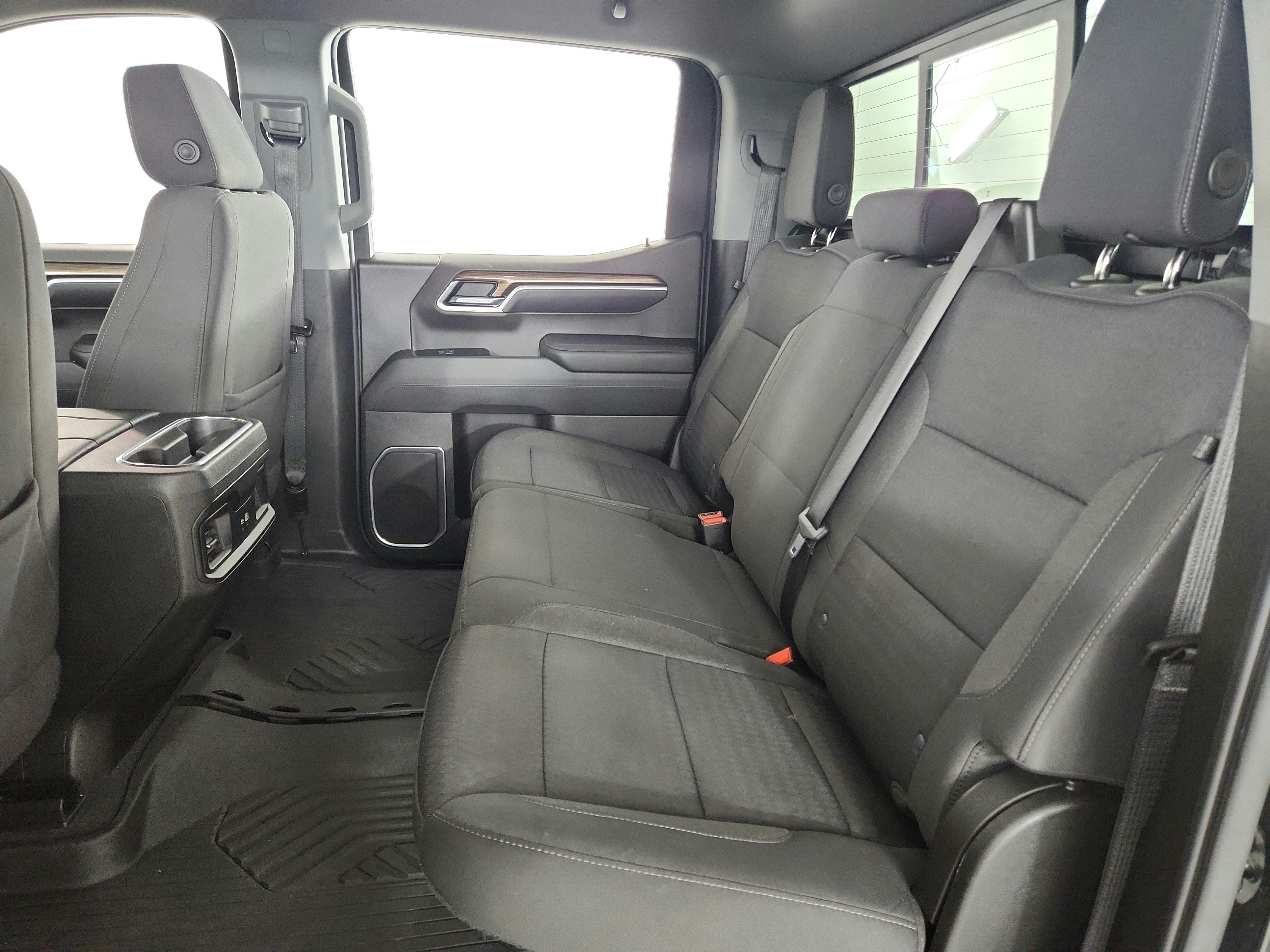 2022 Chevrolet Silverado 1500 4WD Crew Cab 147" RST