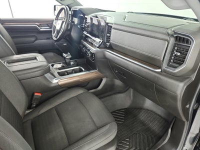 2022 Chevrolet Silverado 1500 4WD Crew Cab 147" RST