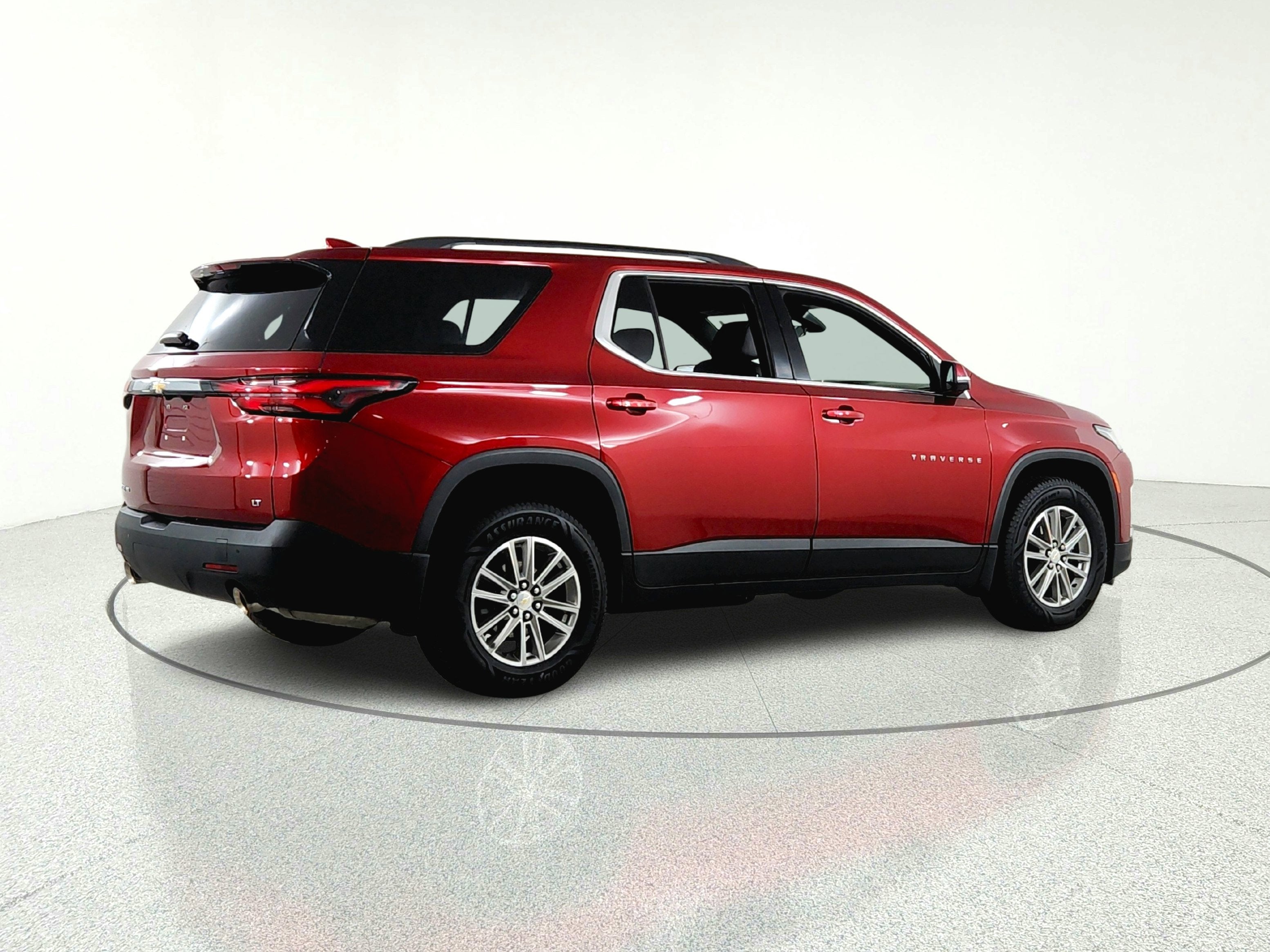 2022 Chevrolet Traverse LT Leather