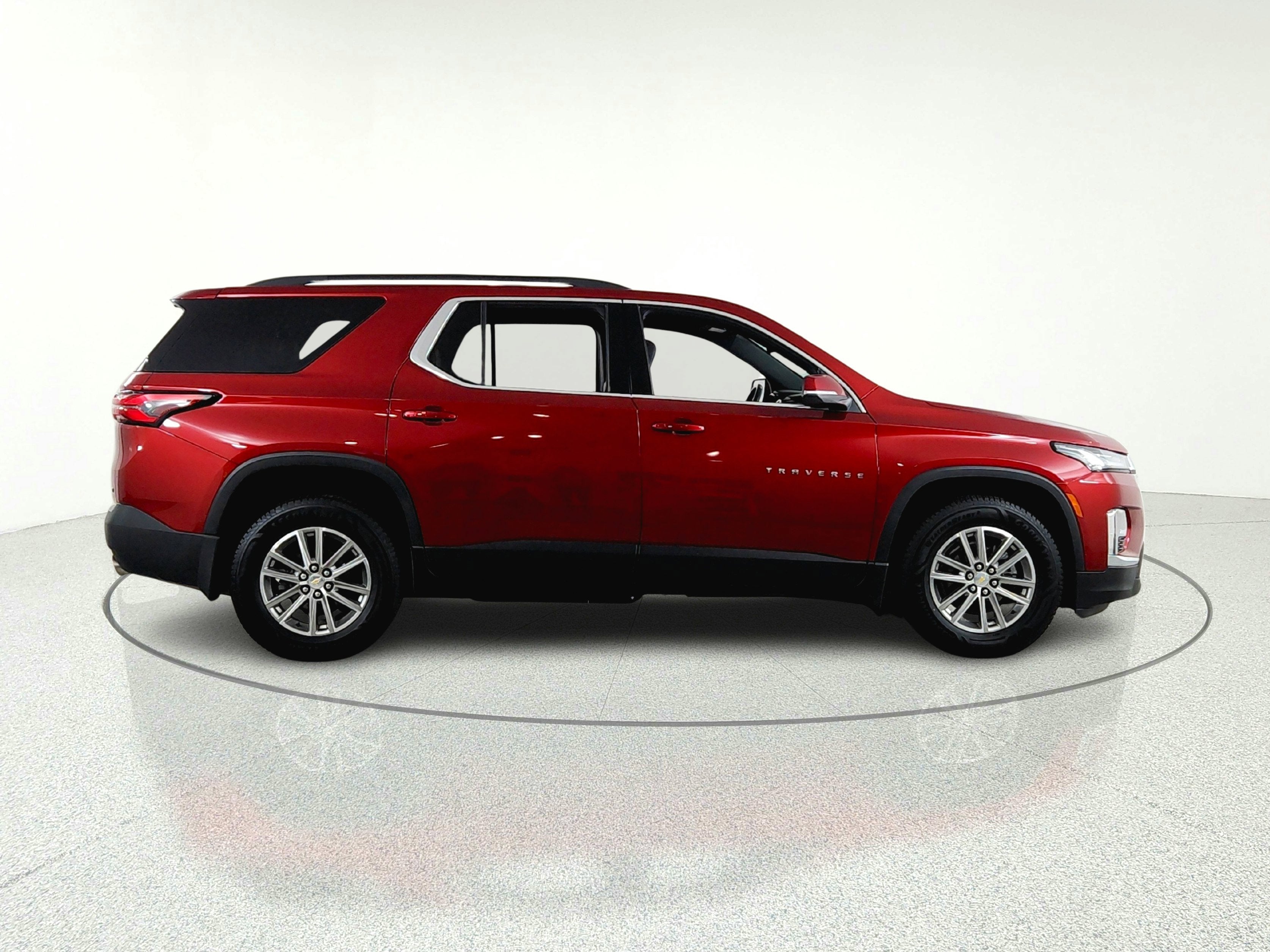 2022 Chevrolet Traverse LT Leather