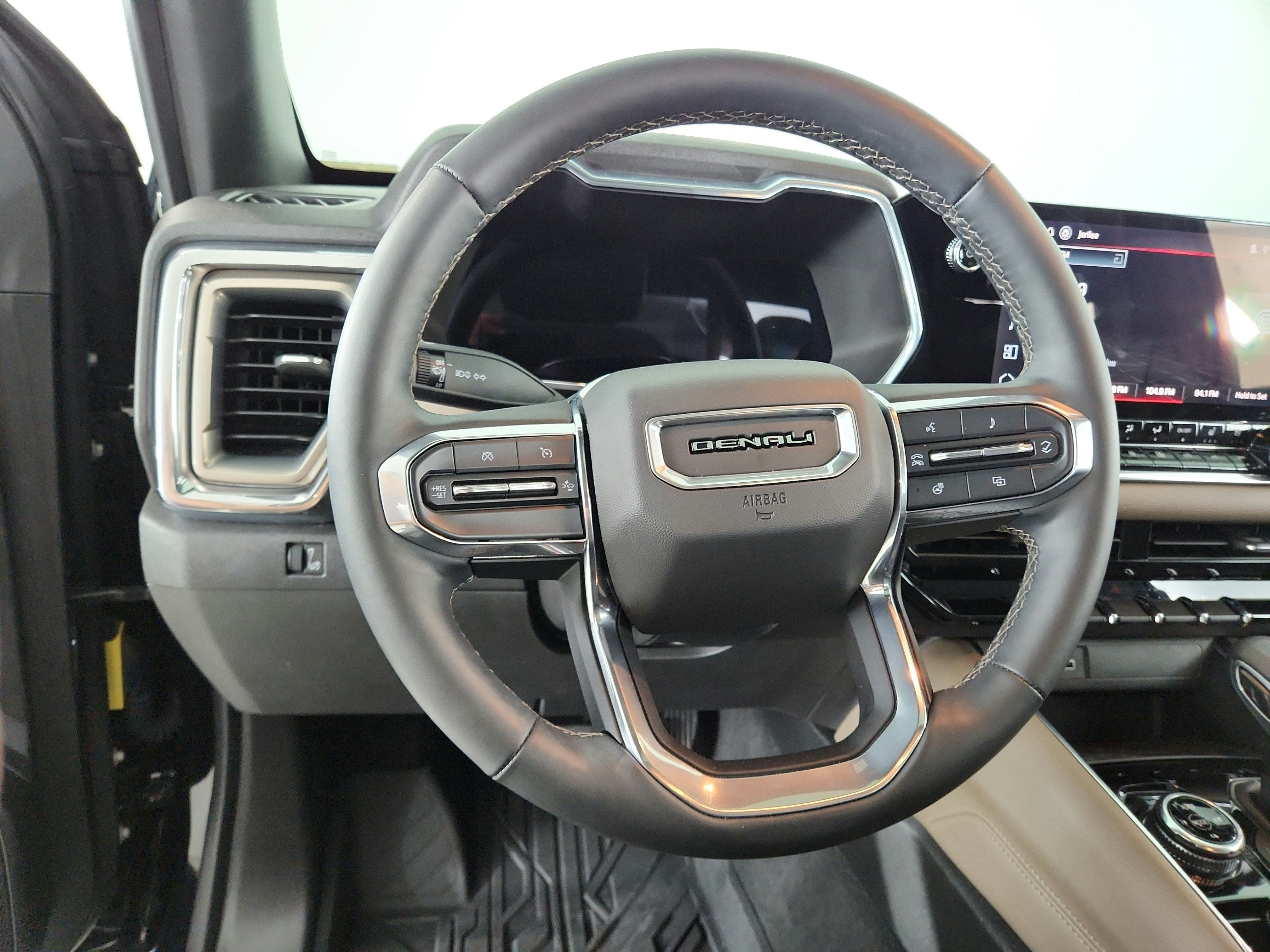 2024 GMC Canyon 4WD Denali
