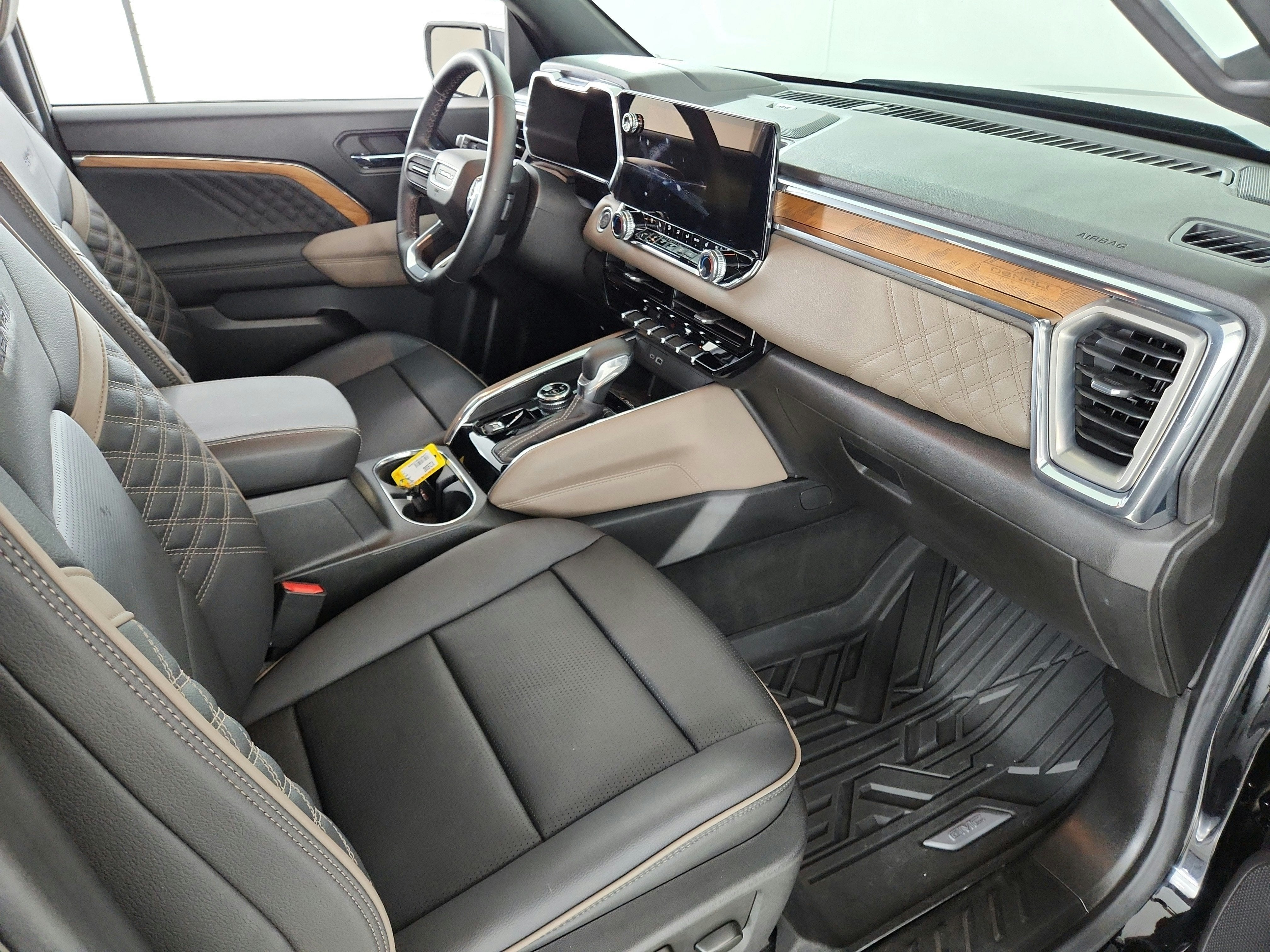 2024 GMC Canyon 4WD Denali