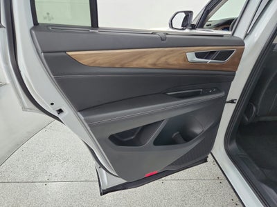 2025 Volkswagen Atlas 2.0T SE w/Technology FWD