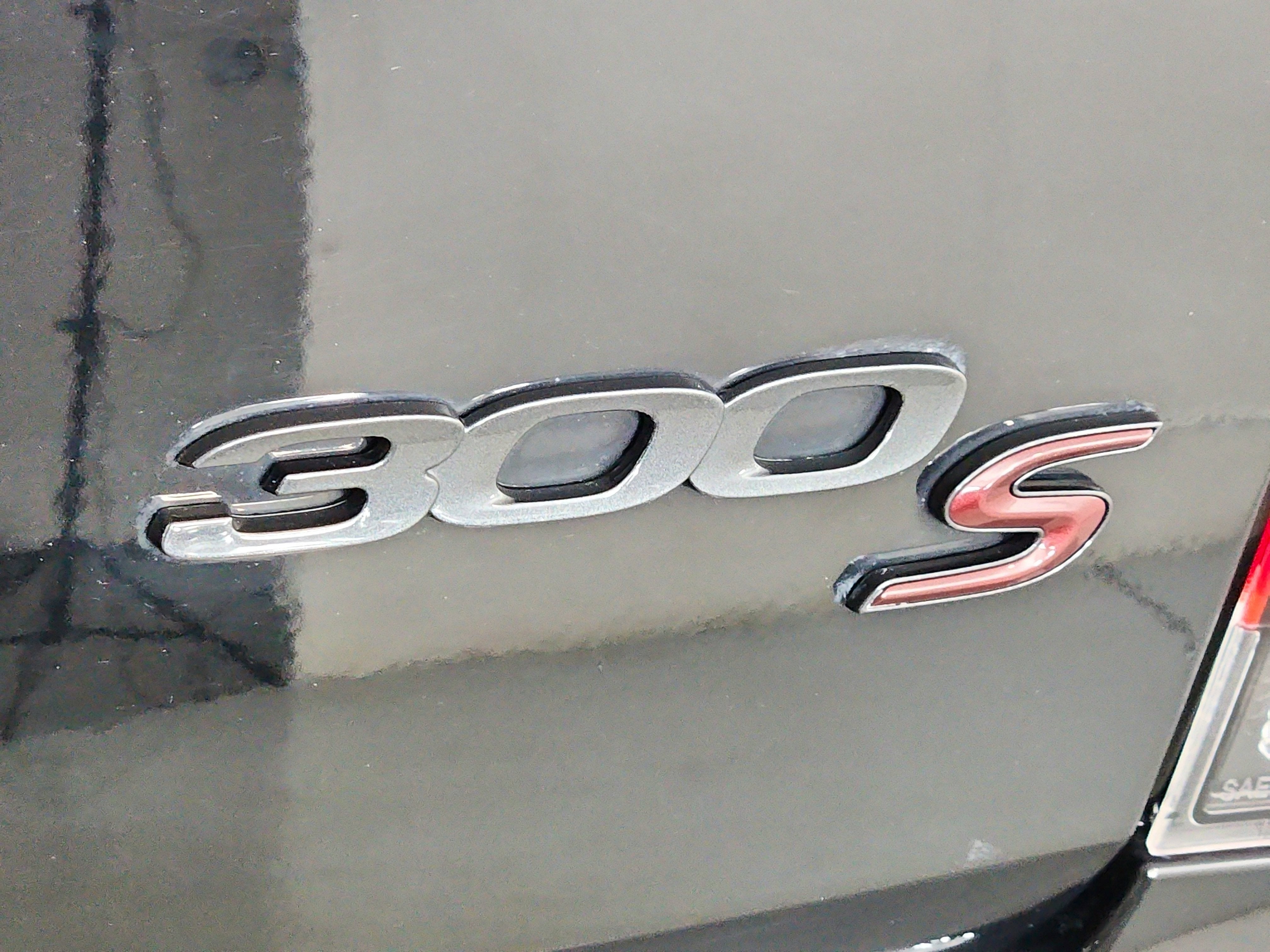 2023 Chrysler 300 300S