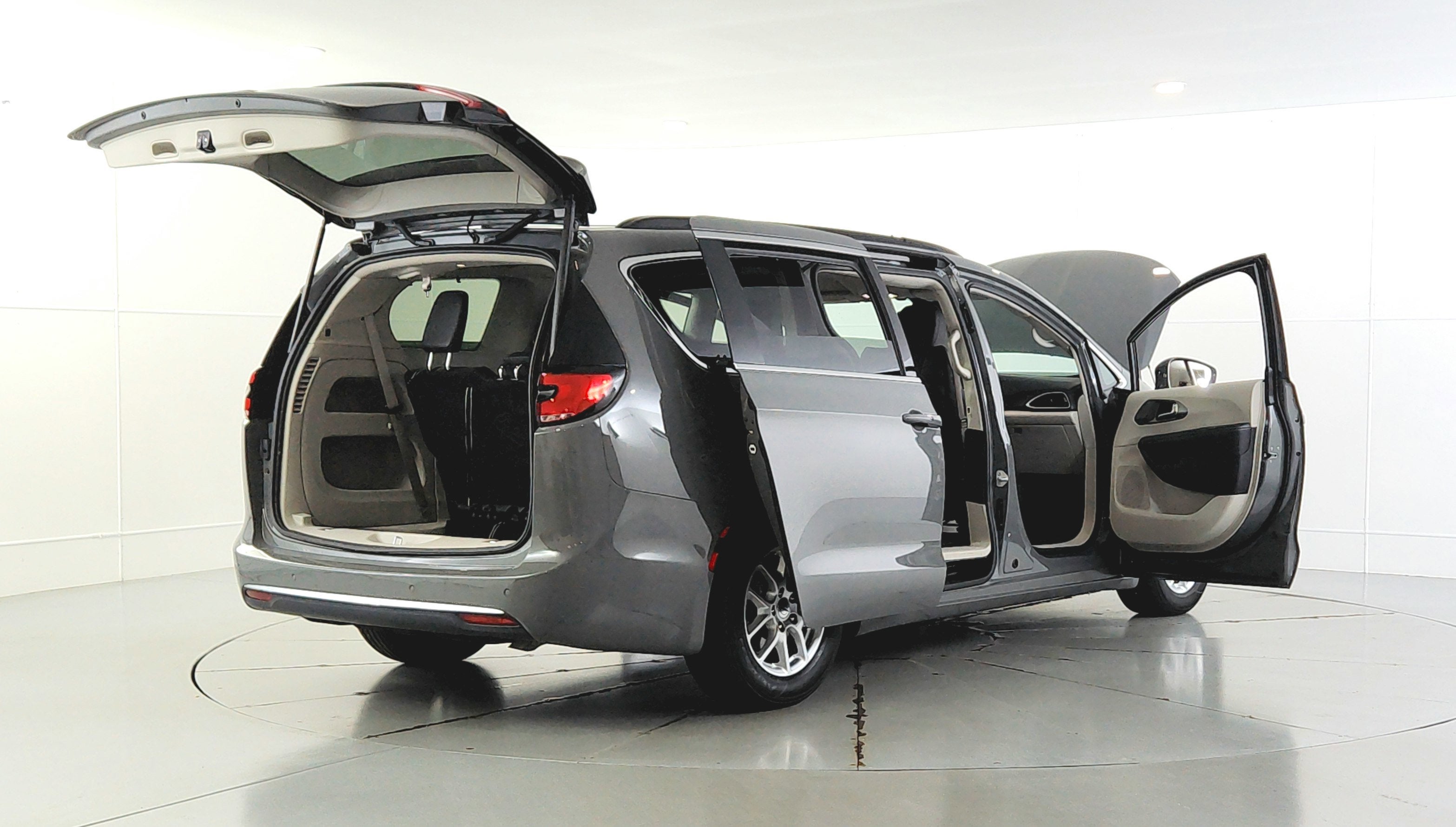 2022 Chrysler Pacifica Touring L