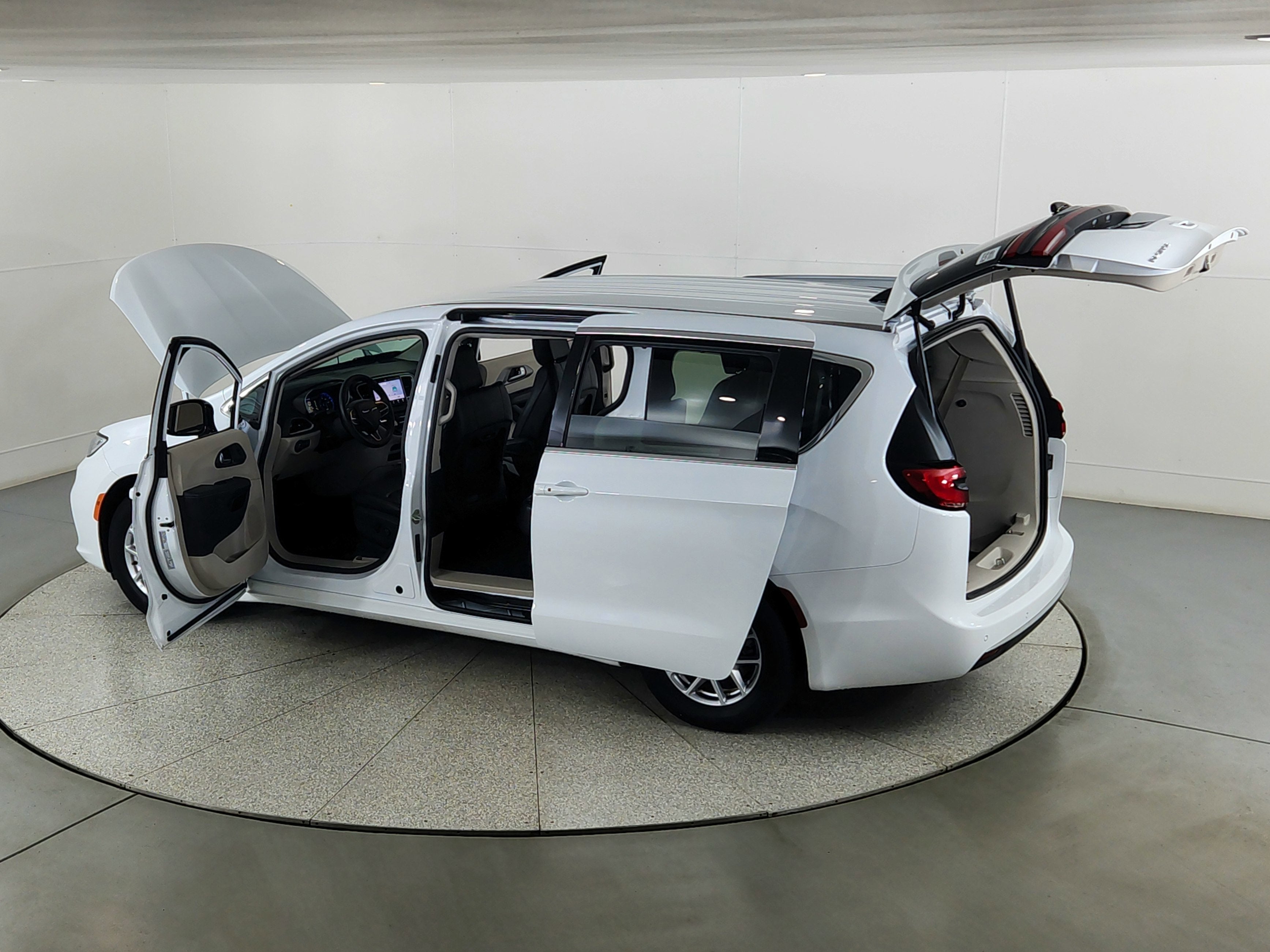 2024 Chrysler Pacifica Touring L