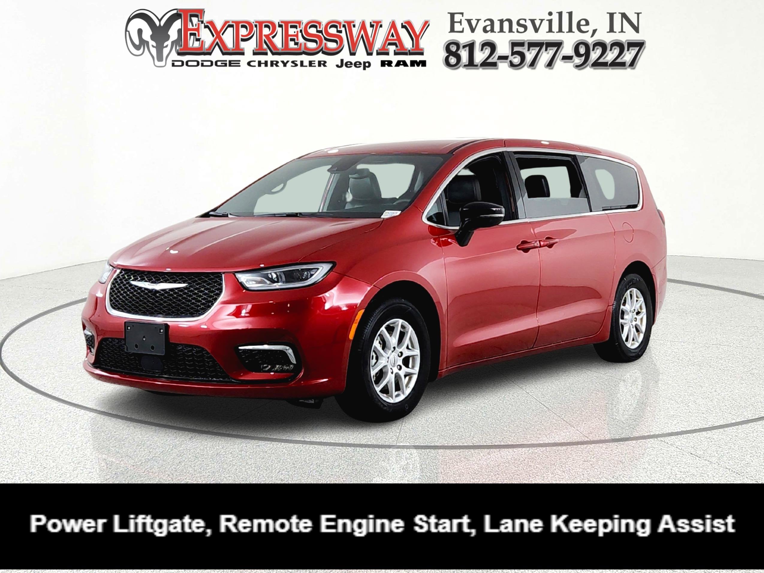 2025 Chrysler Pacifica Select