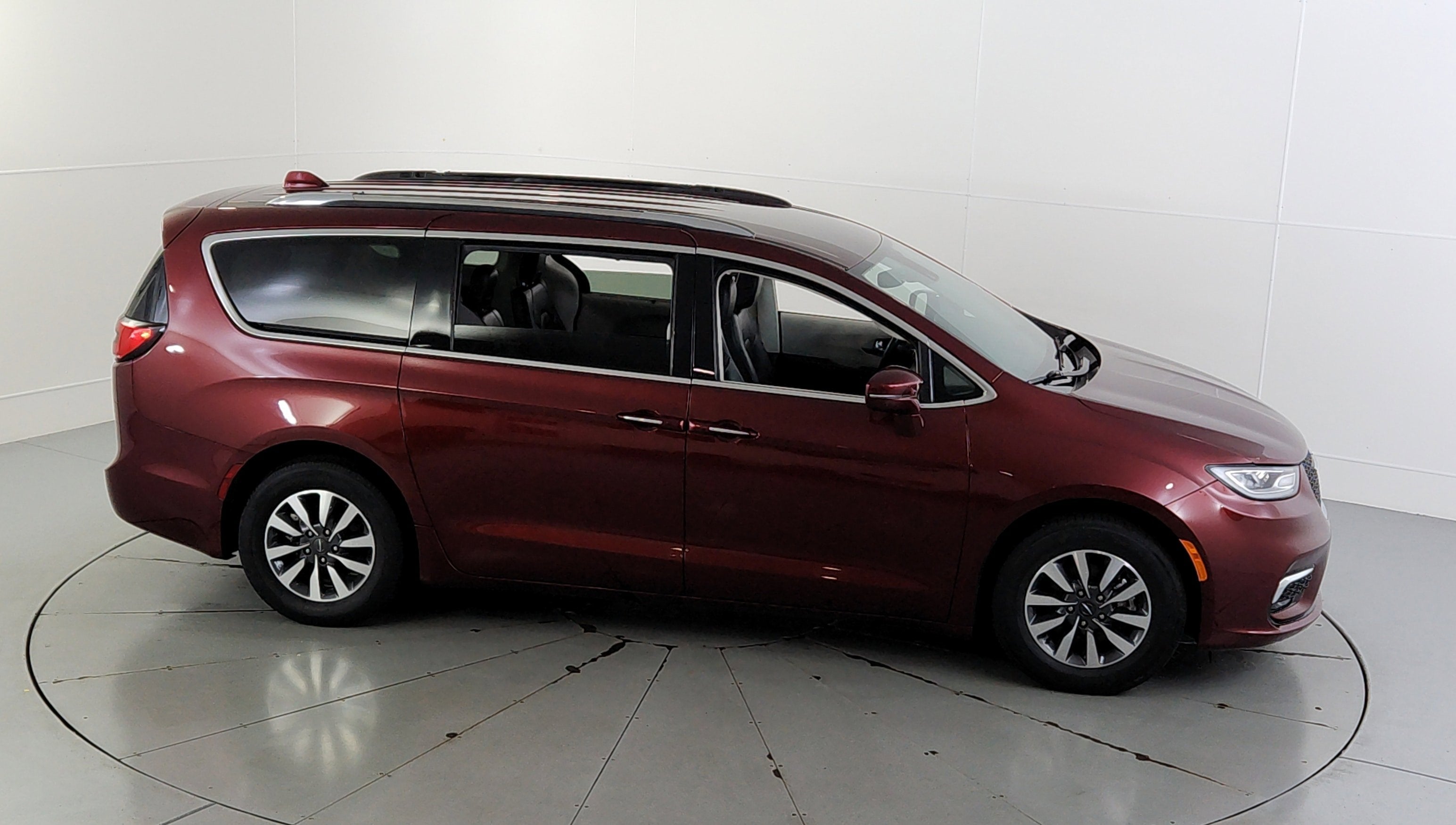 2021 Chrysler Pacifica Touring L