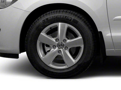 2010 Volkswagen Routan SE