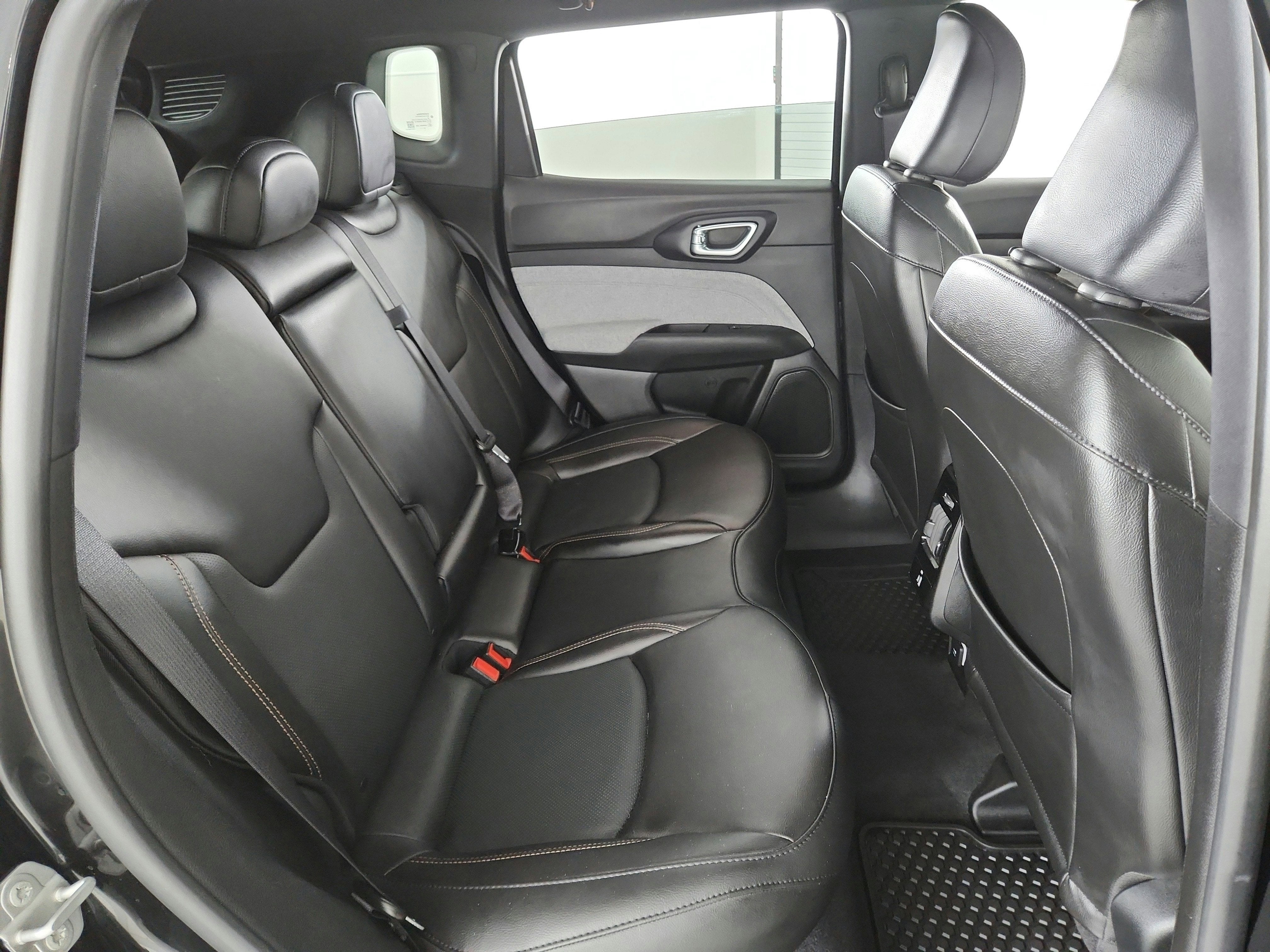 2023 Jeep Compass Latitude Lux