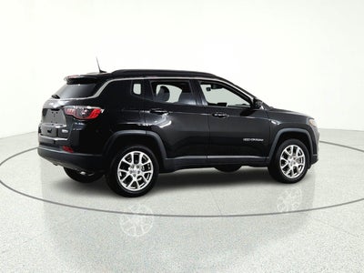 2023 Jeep Compass Latitude Lux