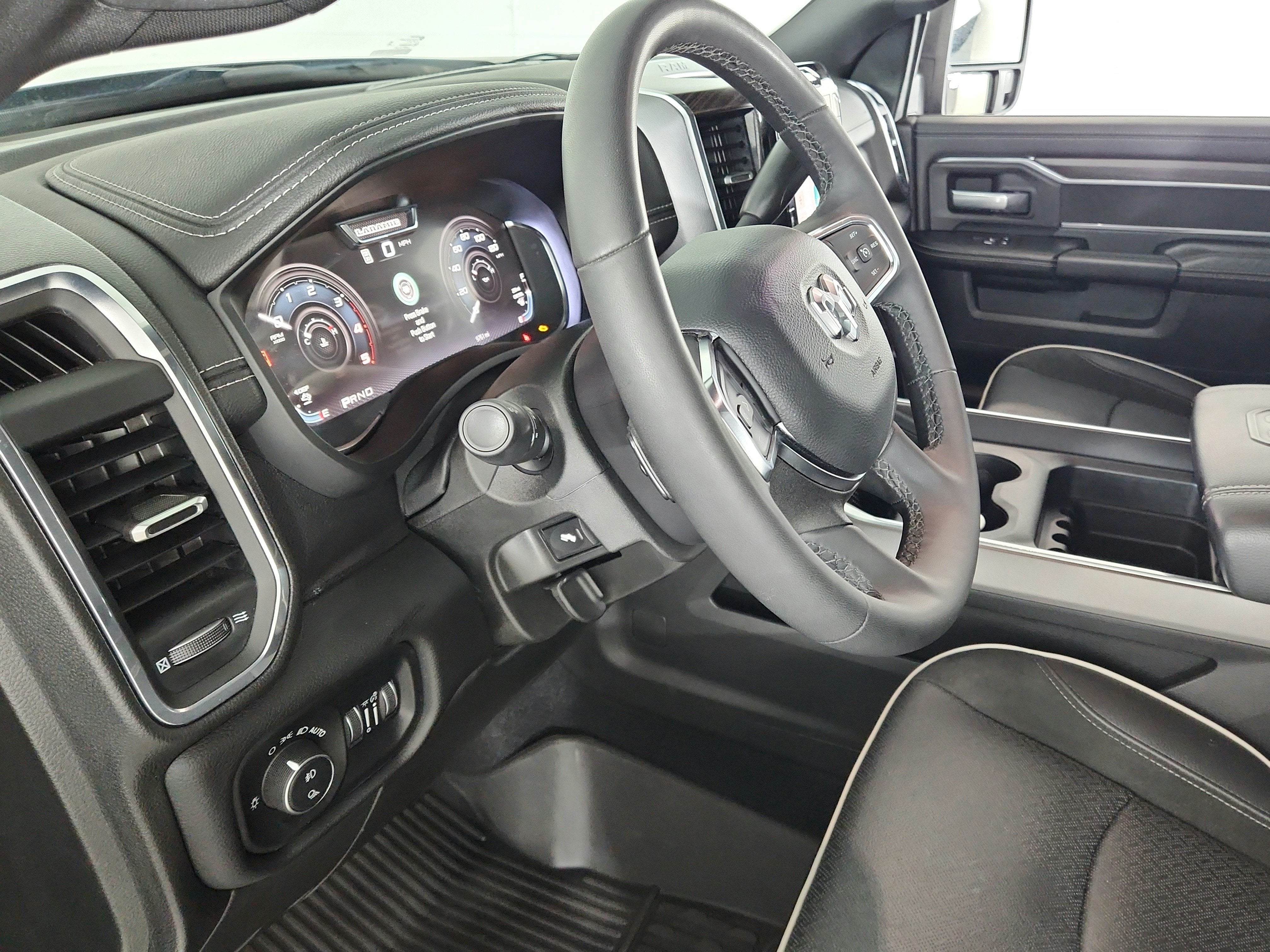 2025 RAM Ram 2500 Laramie 4x4 Crew Cab 6'4" Box