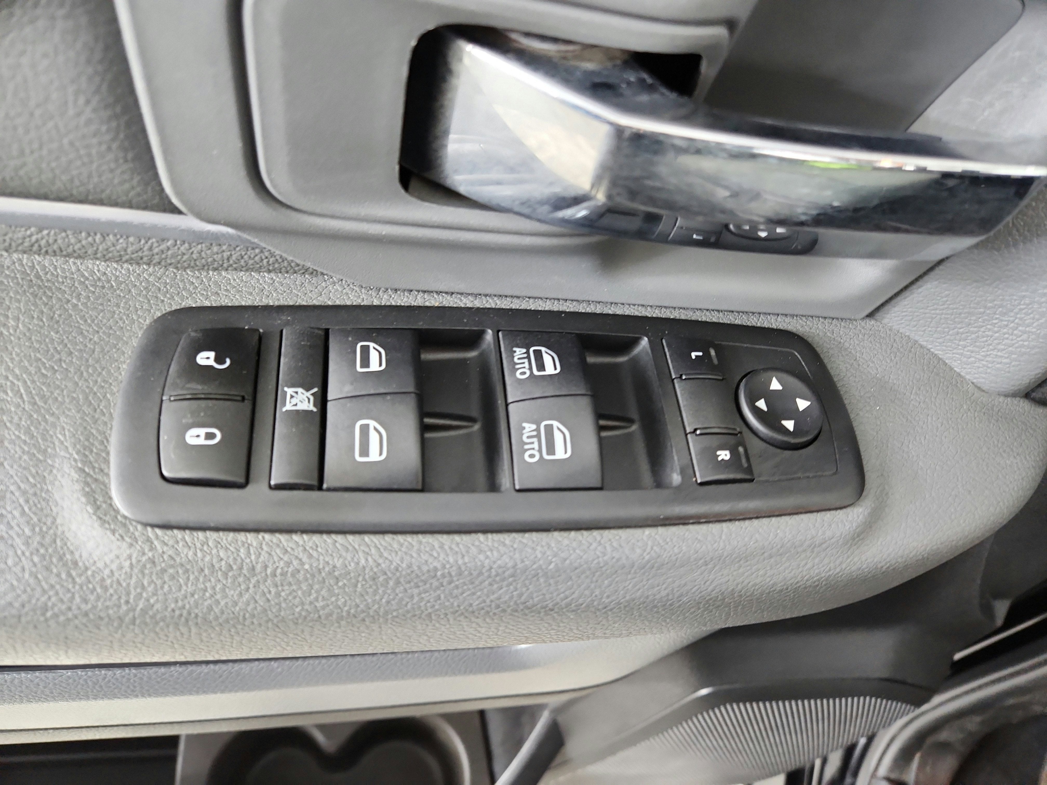 2019 RAM 1500 Classic SLT