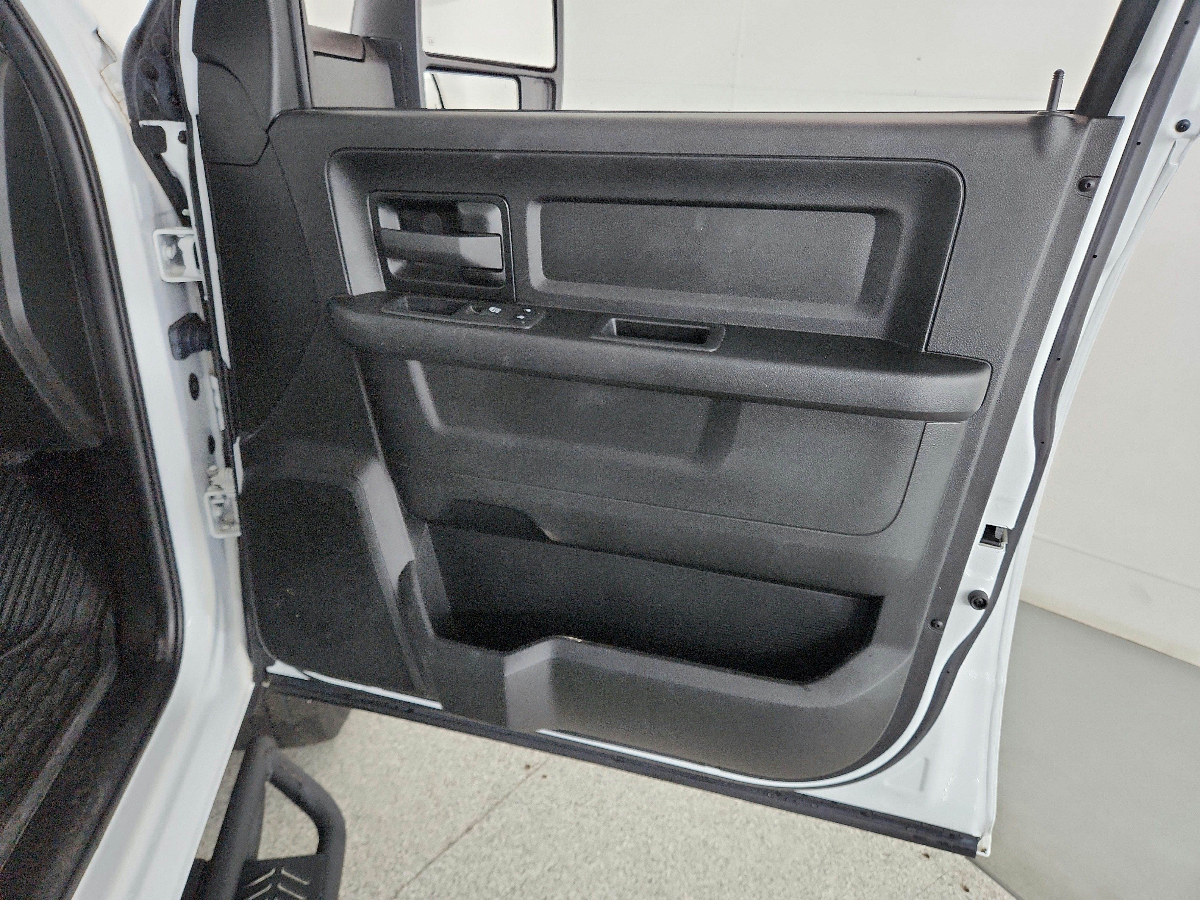 2024 RAM Ram 2500 Tradesman 4x4 Crew Cab 6'4" Box