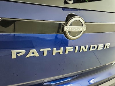 2023 Nissan Pathfinder SV