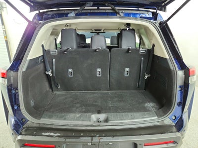 2023 Nissan Pathfinder SV