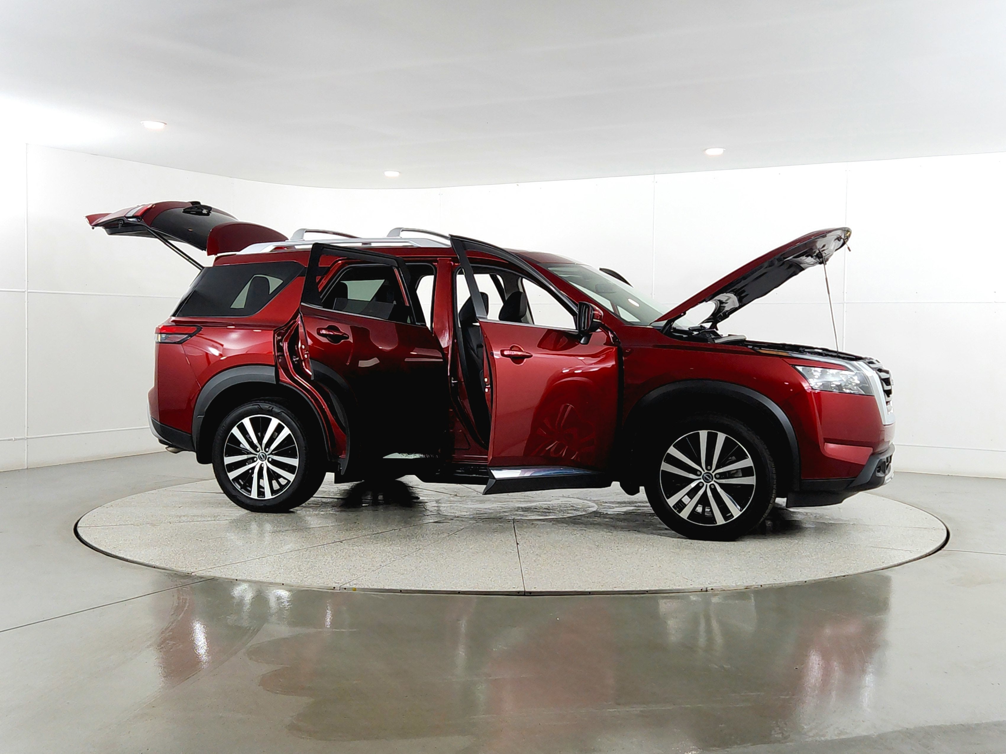 2025 Nissan Pathfinder Platinum