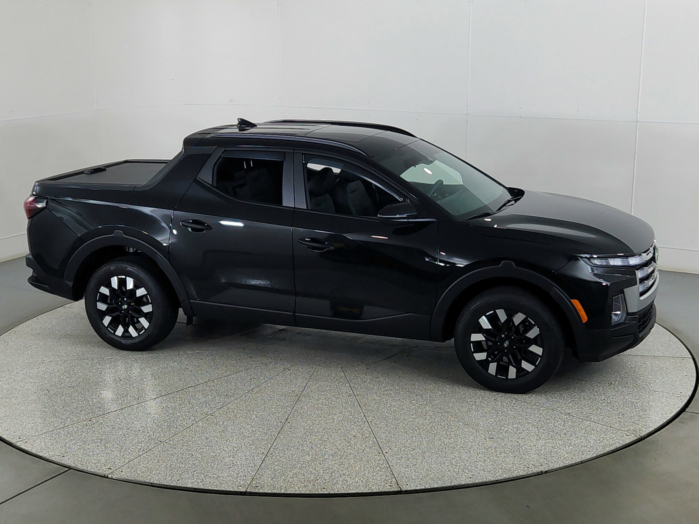 2025 Hyundai Santa Cruz SEL Activity