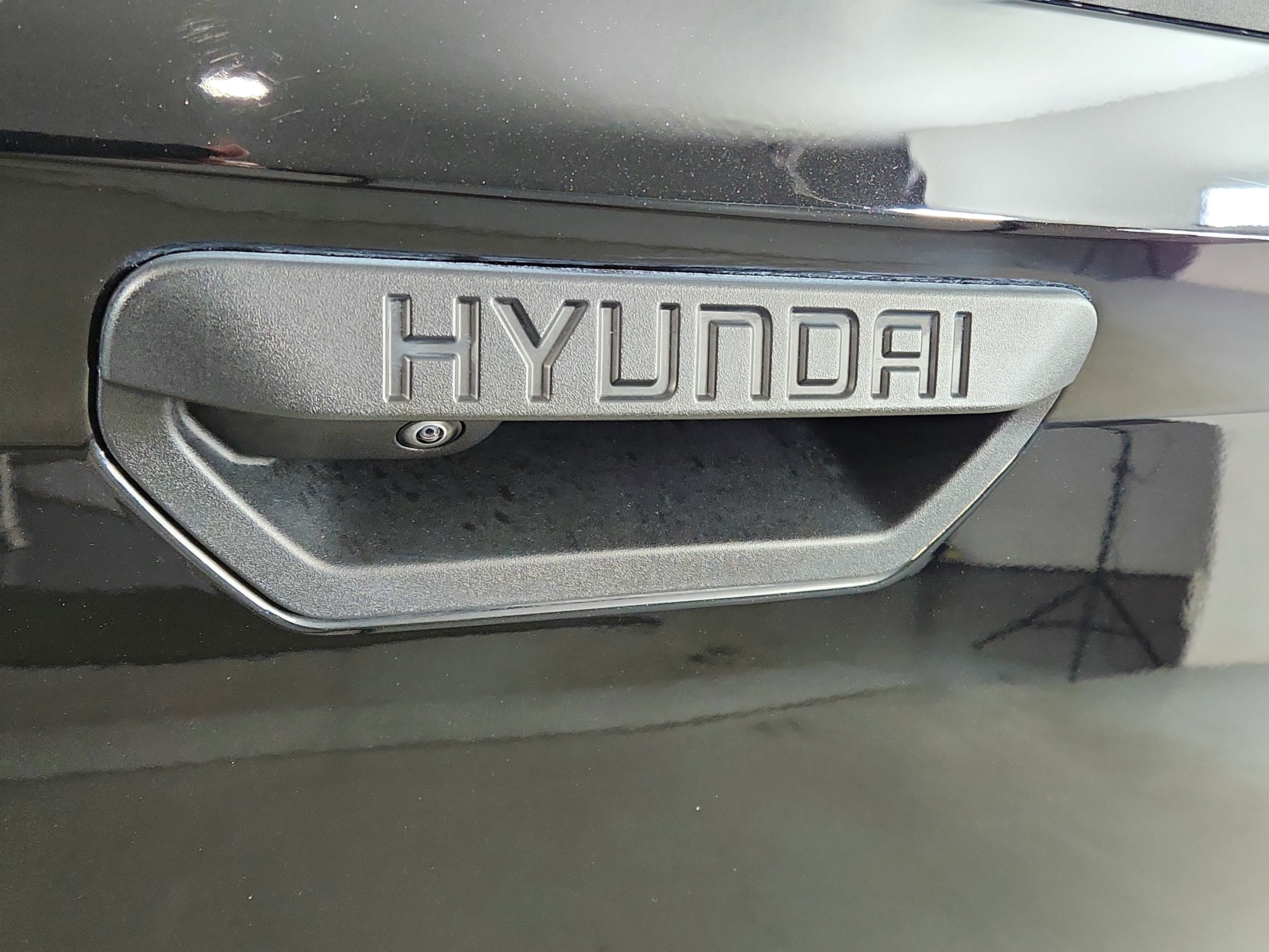 2025 Hyundai Santa Cruz SEL Activity