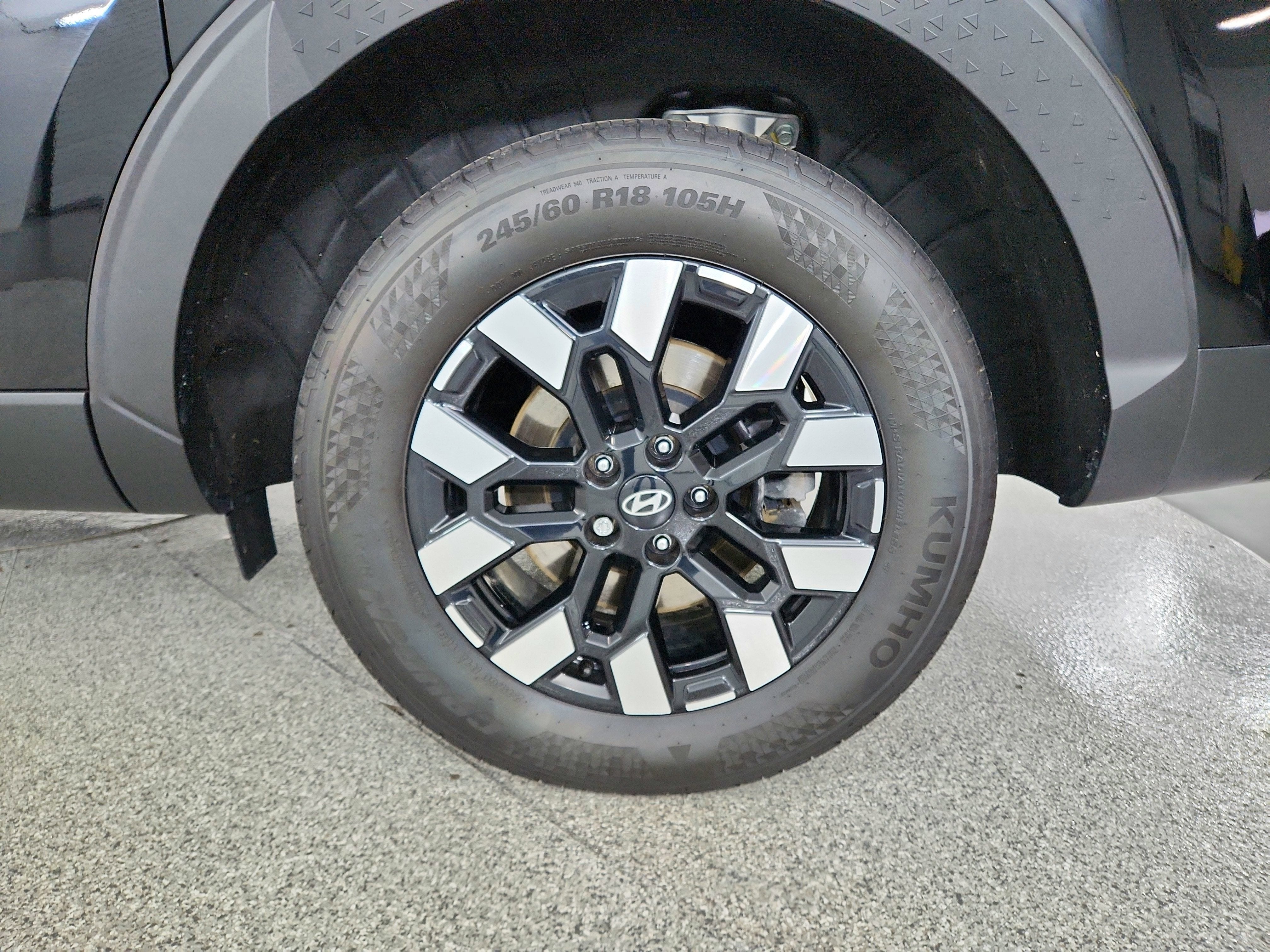 2025 Hyundai Santa Cruz SEL Activity