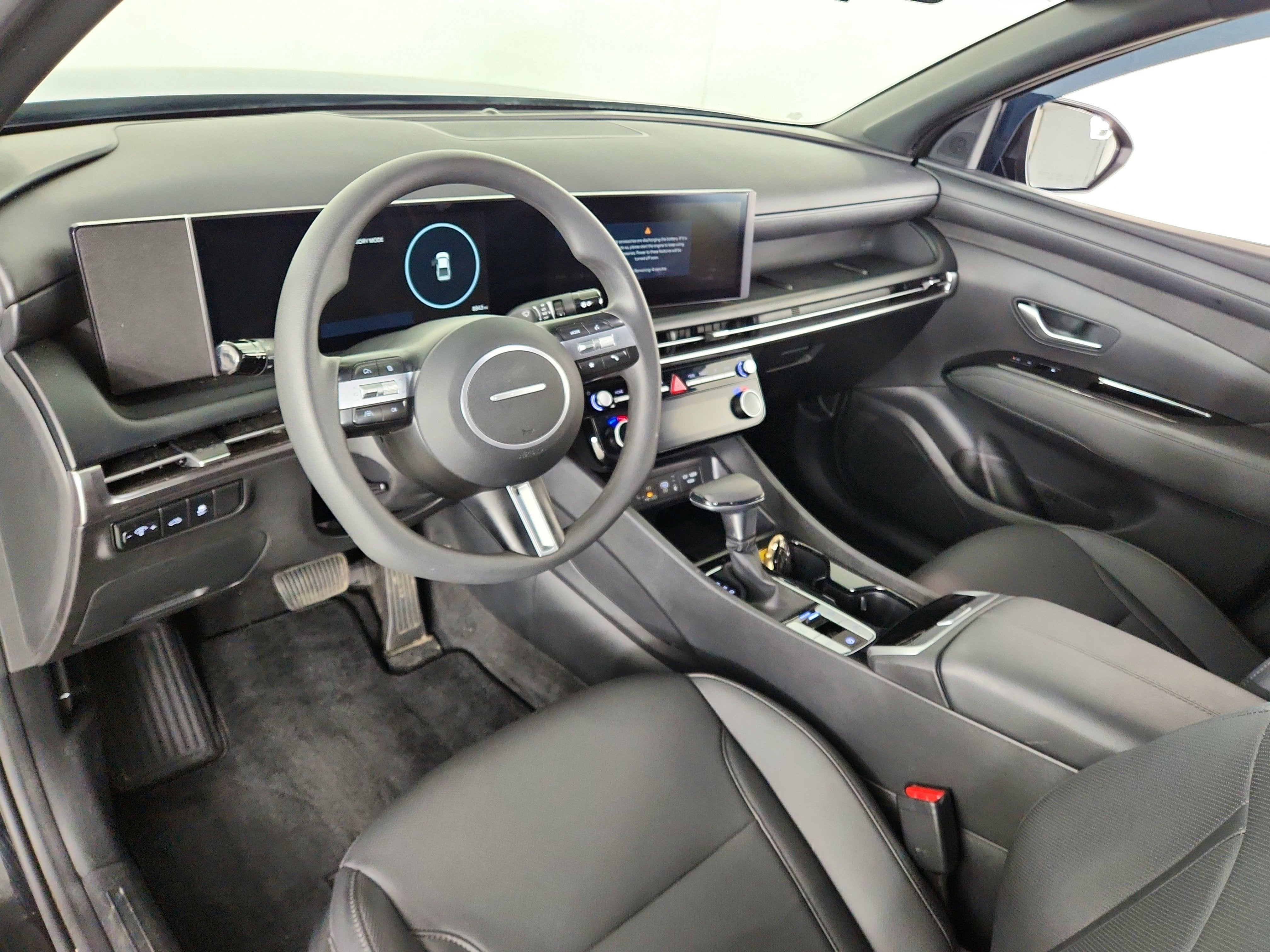 2025 Hyundai Santa Cruz SEL Activity