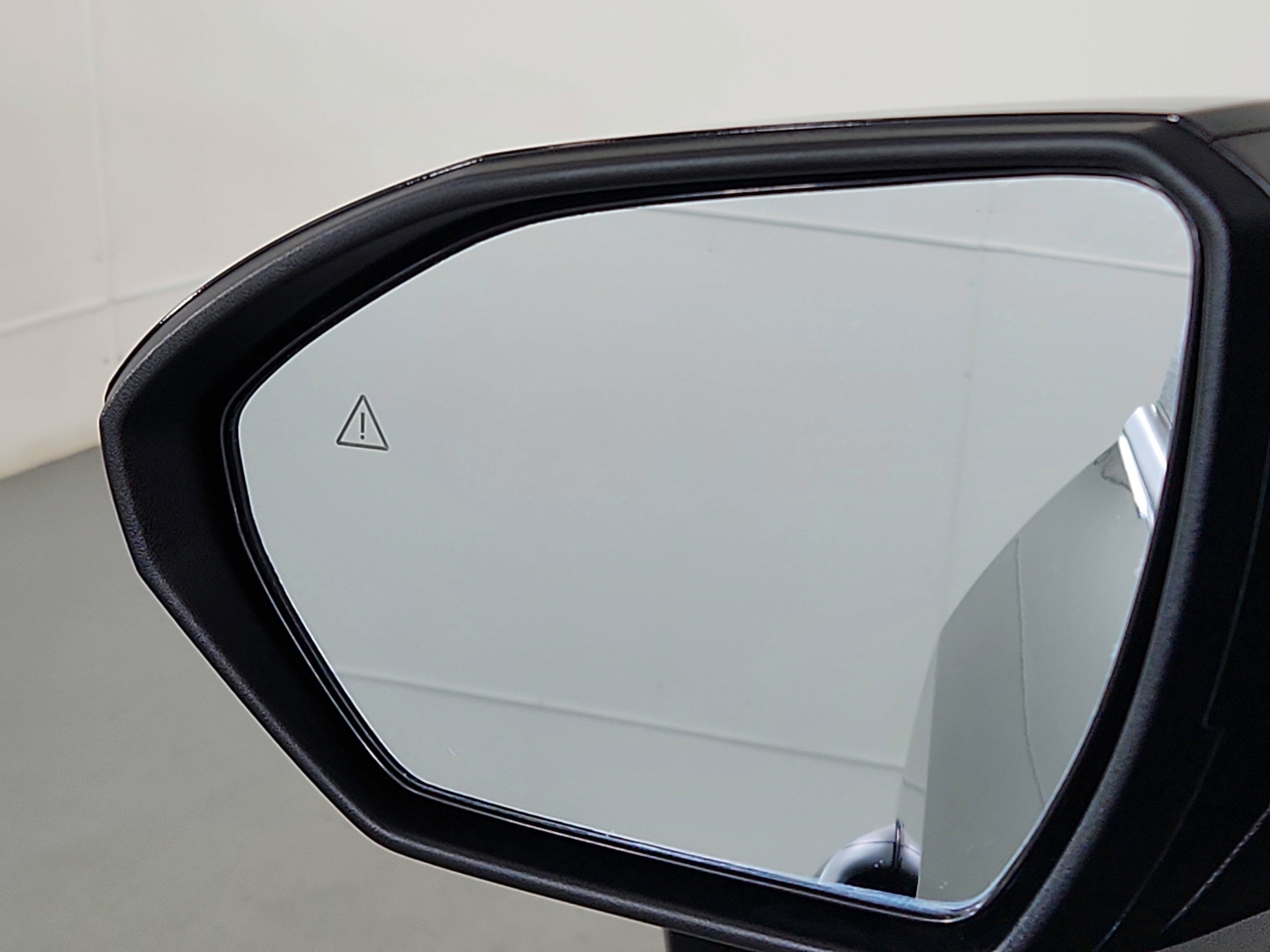 2025 Hyundai Santa Cruz SEL Activity