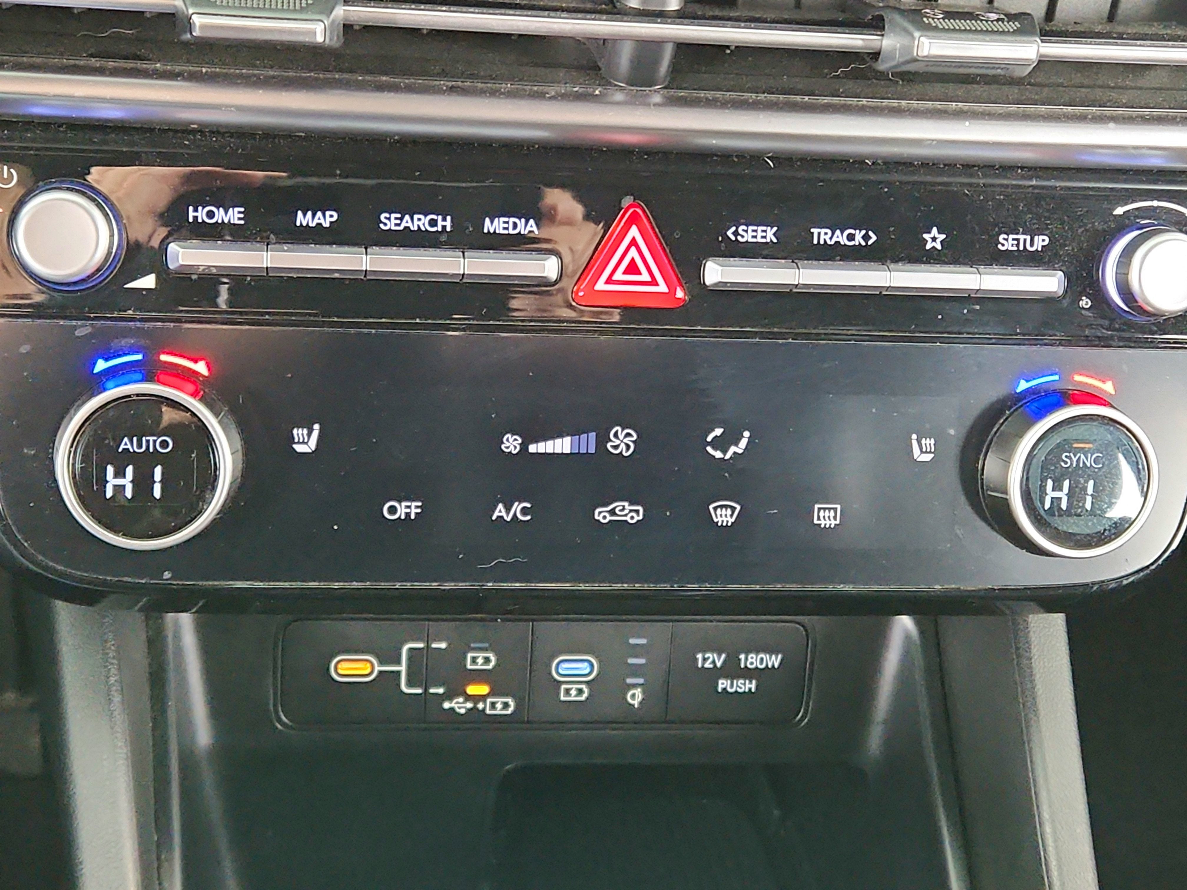 2025 Hyundai Santa Cruz SEL Activity