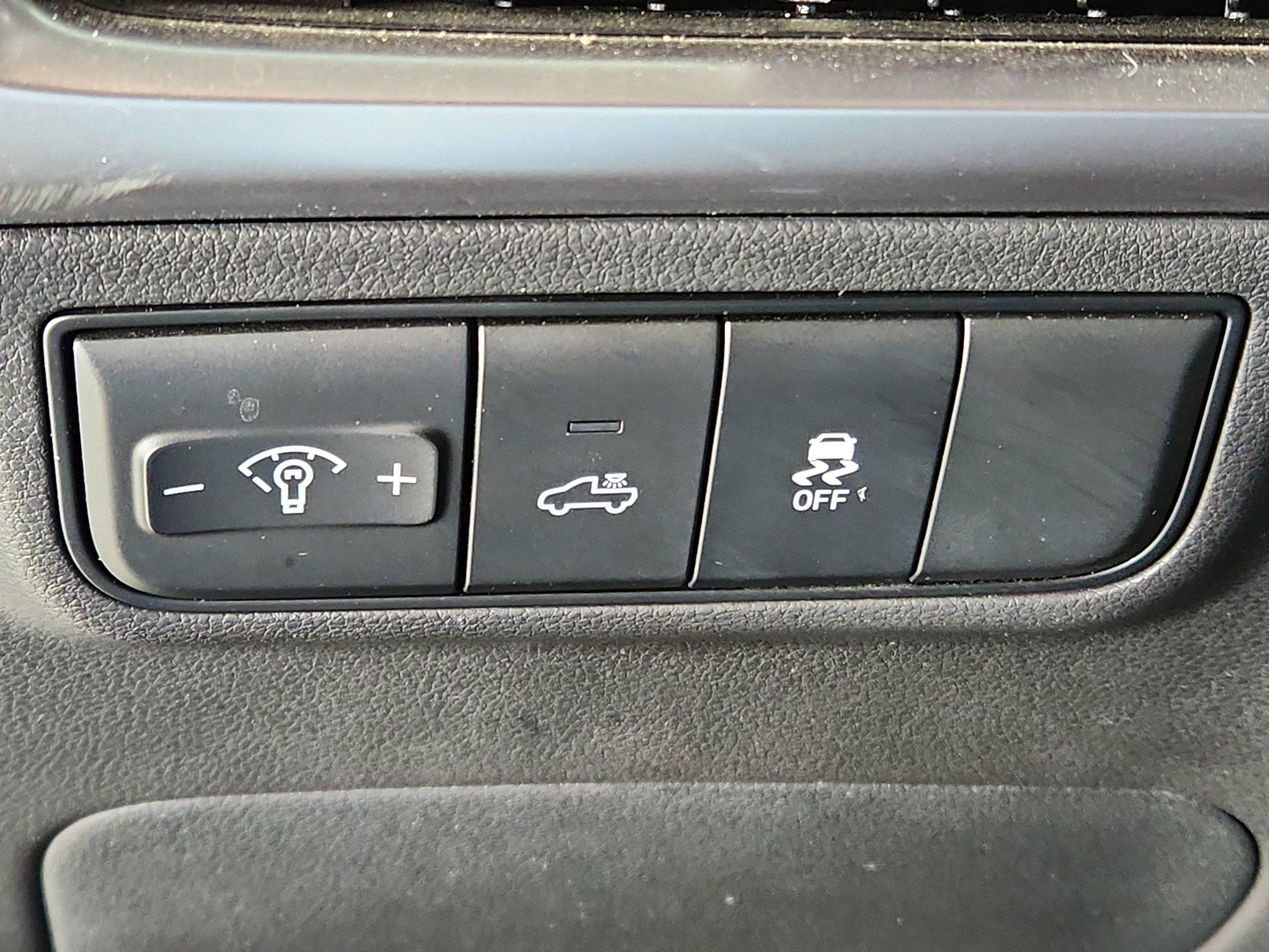 2025 Hyundai Santa Cruz SEL Activity