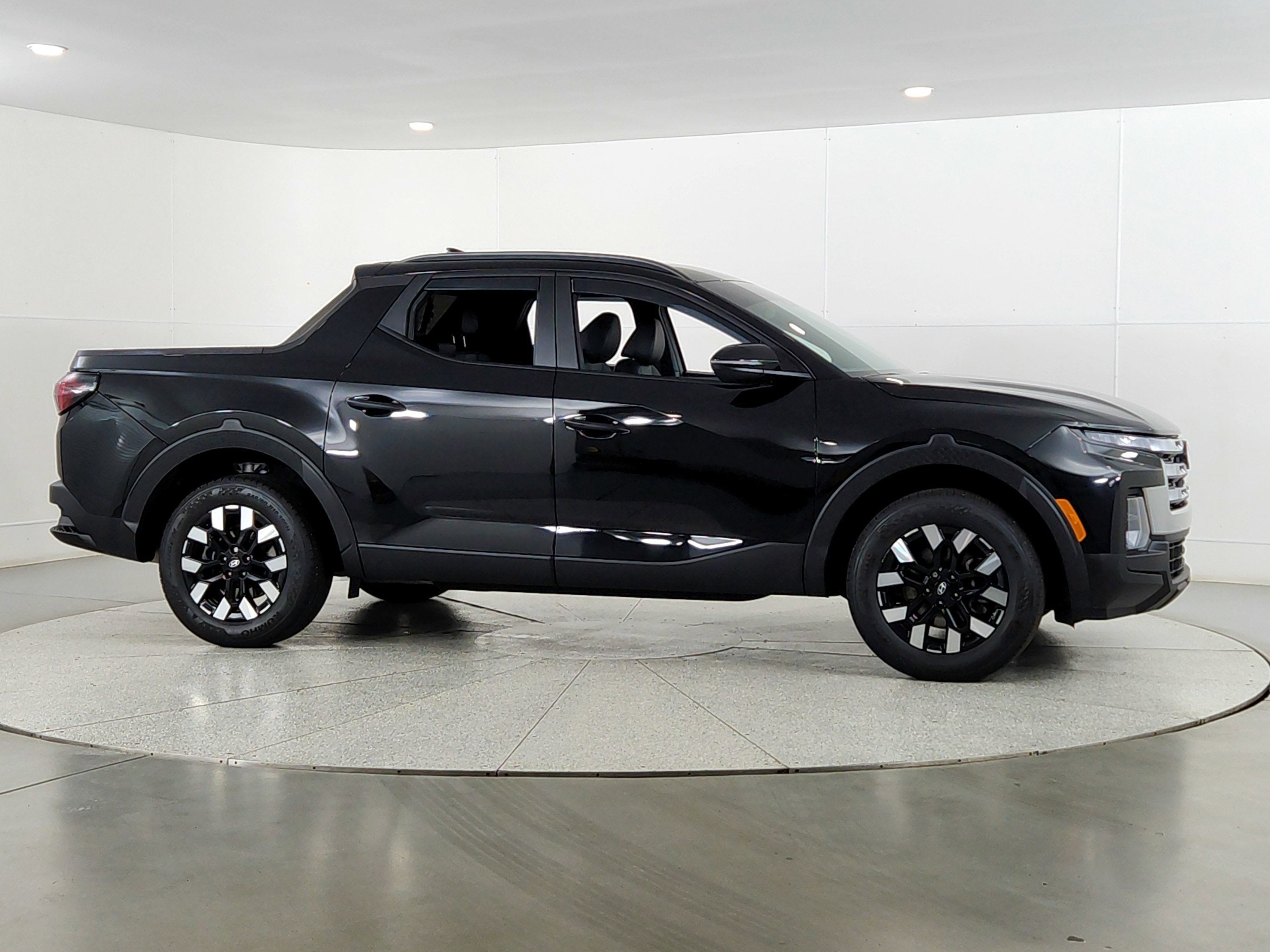 2025 Hyundai Santa Cruz SEL Activity