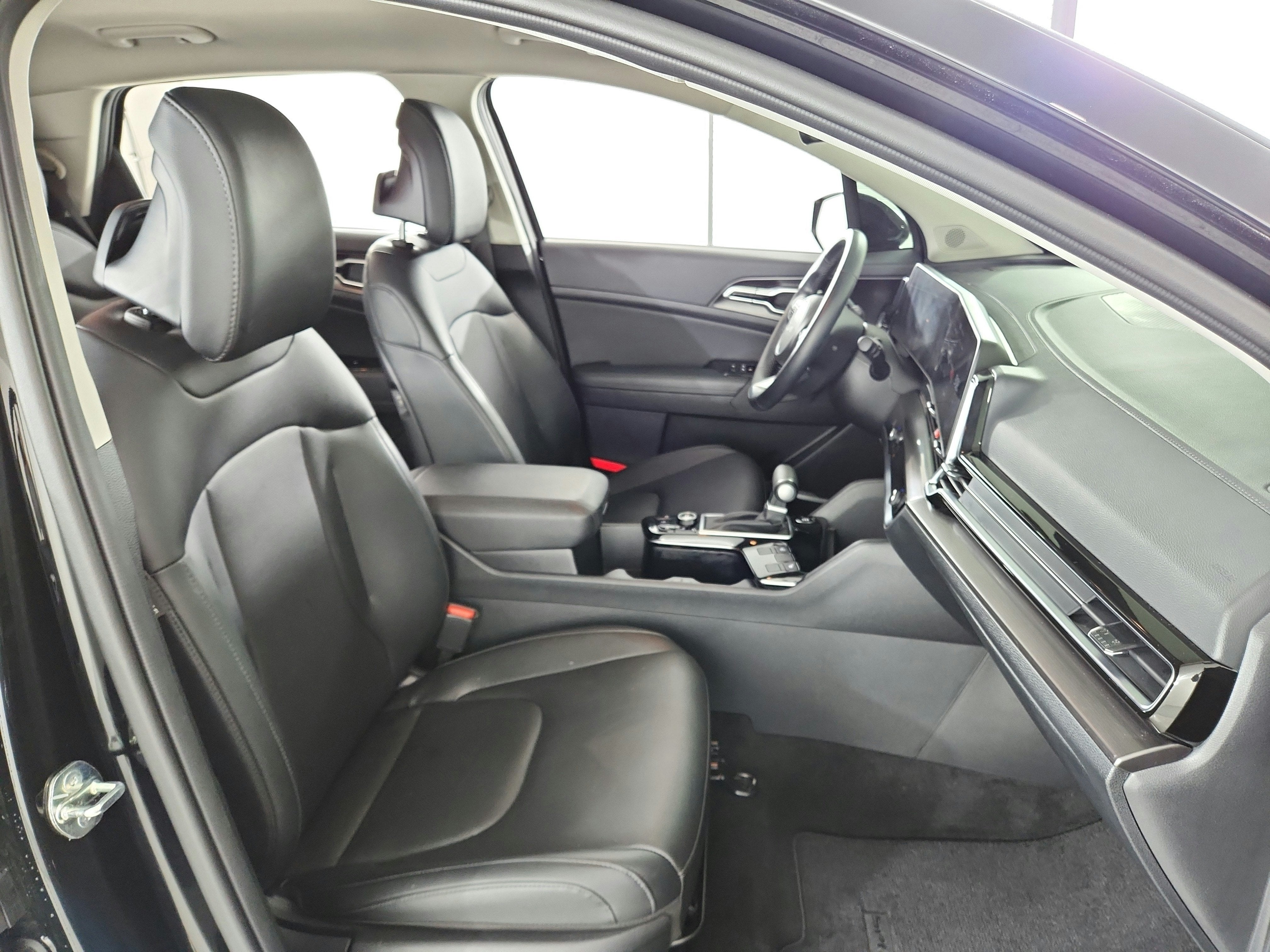 2025 Kia Sportage EX FWD