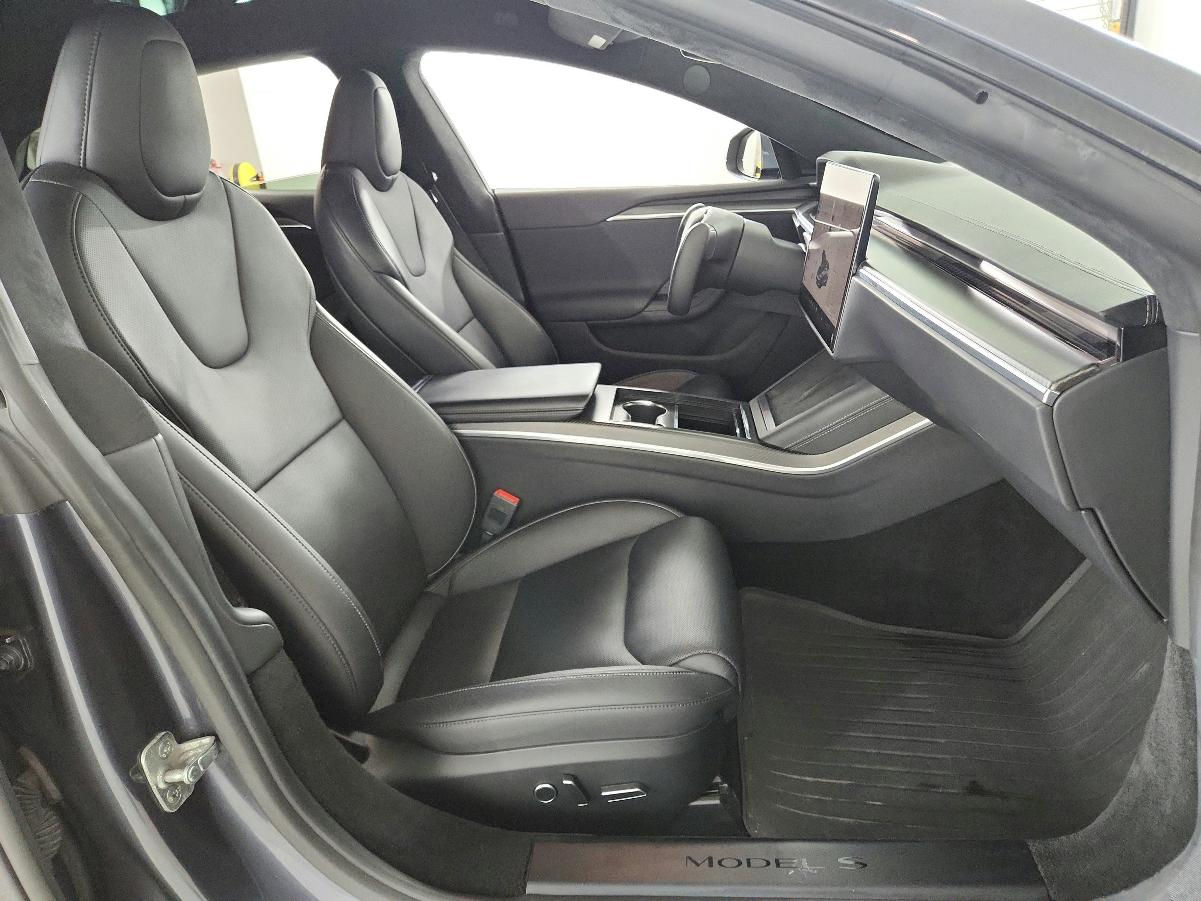 2021 Tesla Model S Plaid