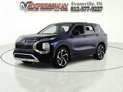 2023 Mitsubishi Outlander Base