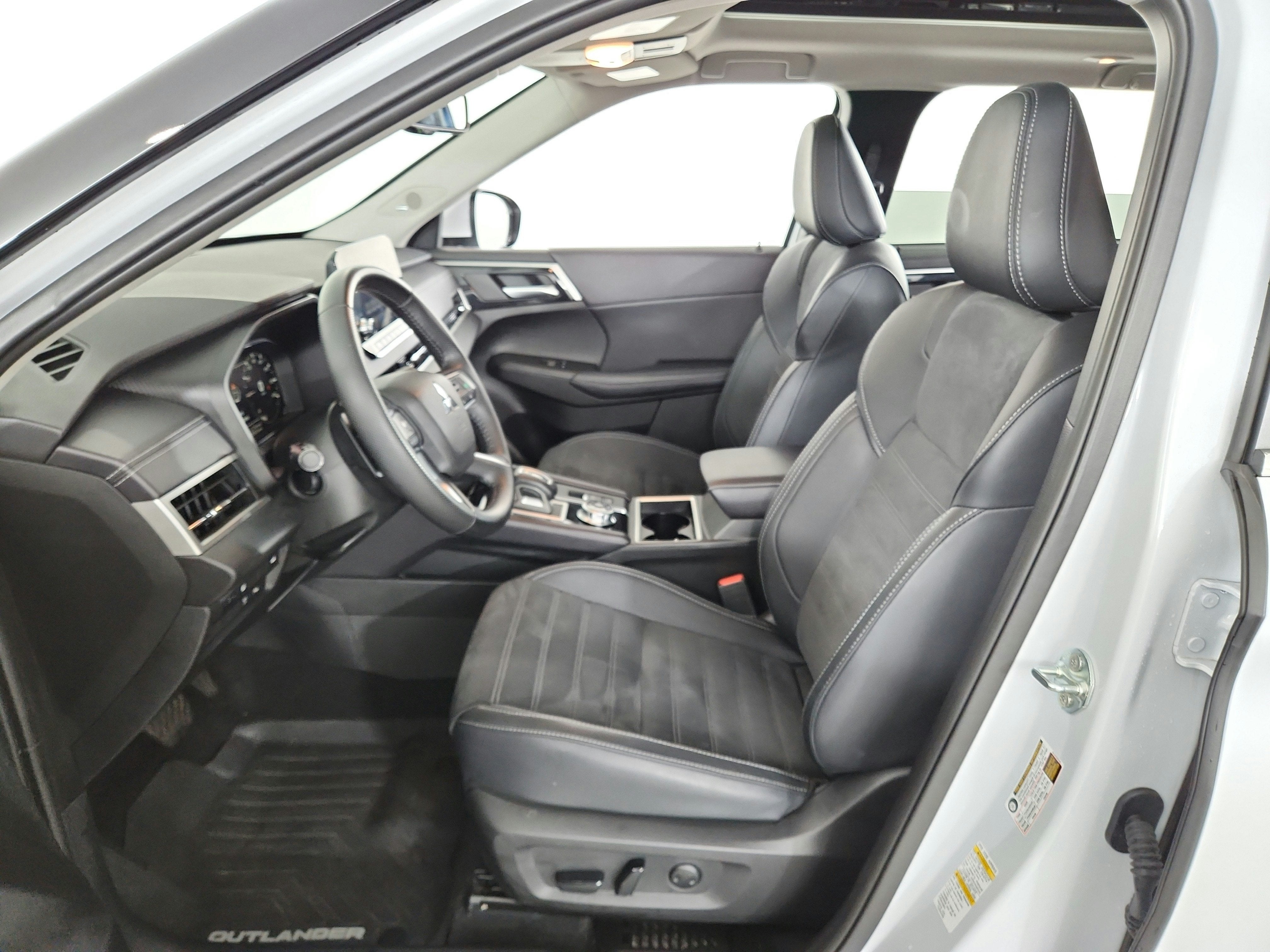 2024 Mitsubishi Outlander PHEV SE S-AWC