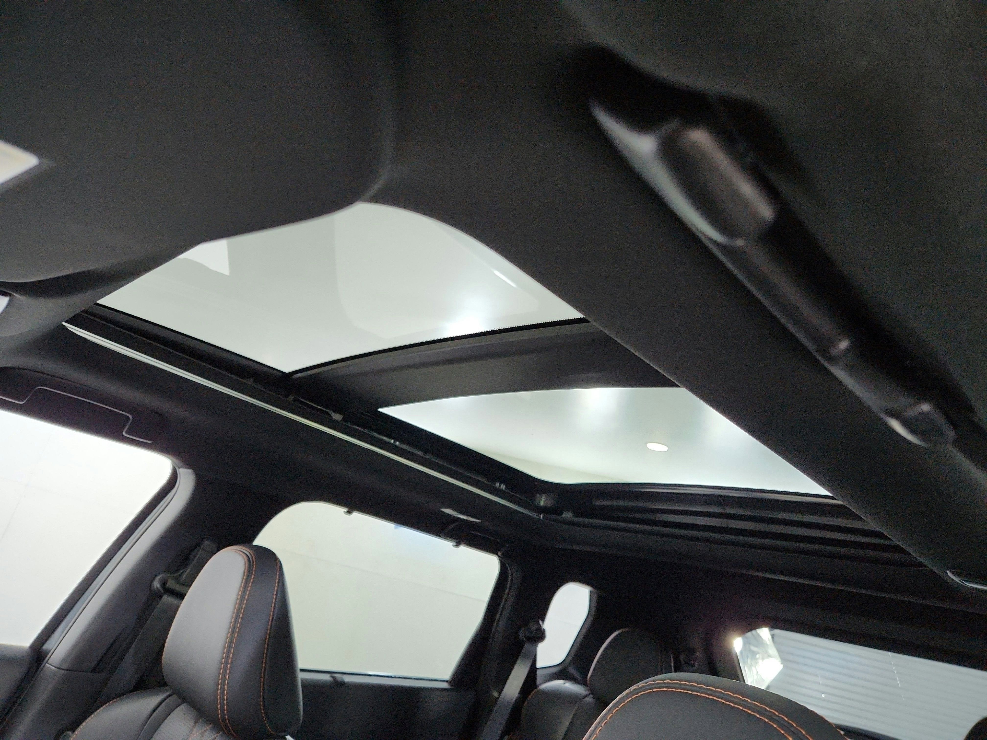 2025 Mitsubishi Outlander PHEV Base