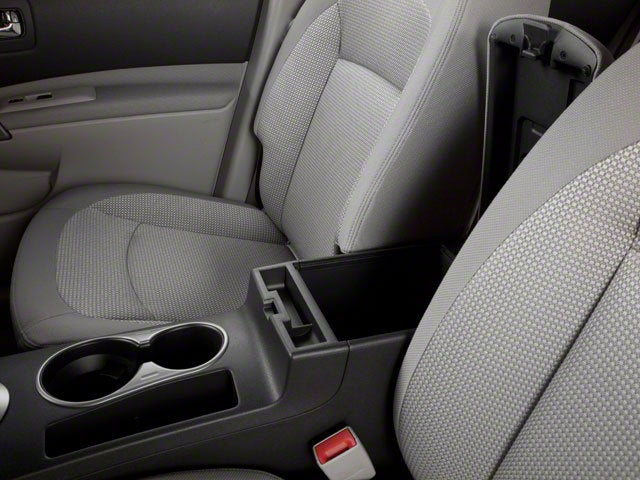 2013 Nissan Rogue FWD 4dr S