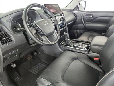 2024 INFINITI QX80 LUXE
