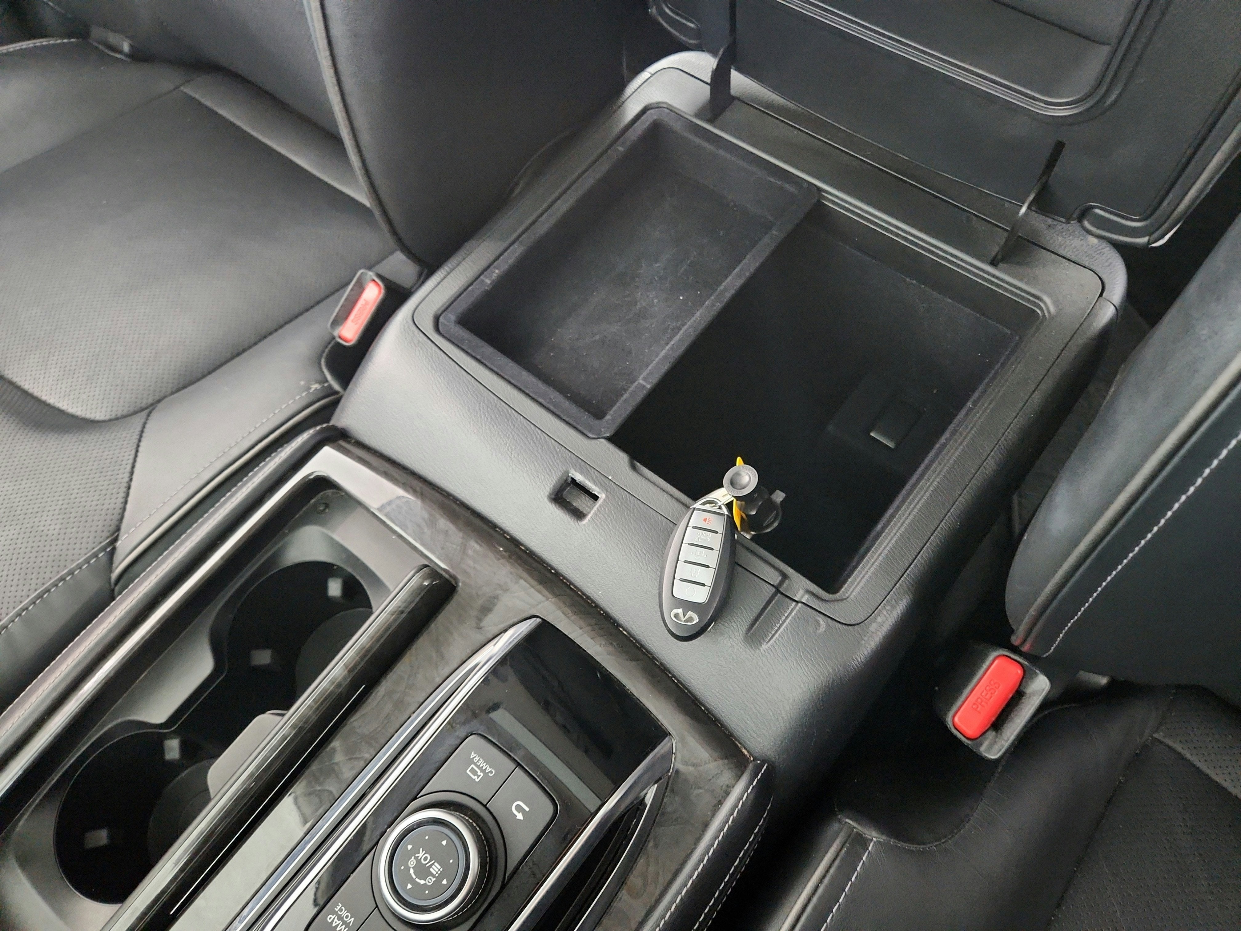 2024 INFINITI QX80 LUXE