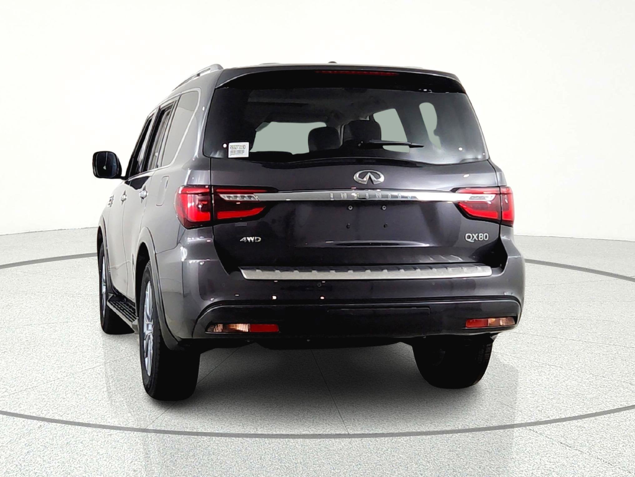 2024 INFINITI QX80 LUXE