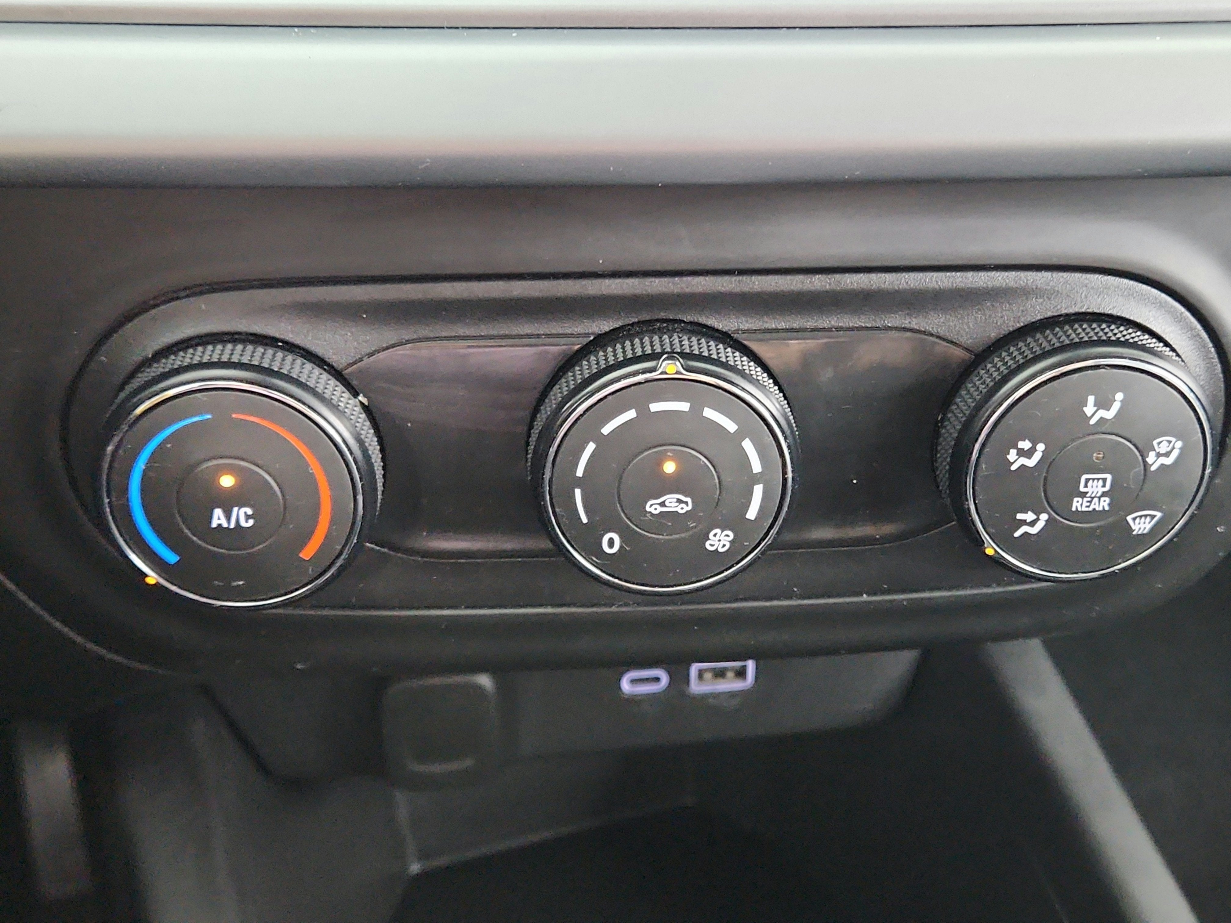 2025 Chevrolet Trax FWD 4dr LS